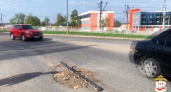 В Саранске сотрудники ГИБДД обнаружили 3-метровую яму на дороге